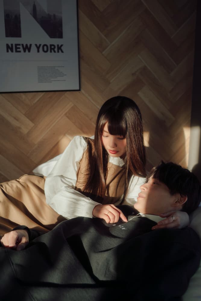 คู่สนทนาแลกเปลี่ยนมุมมองกันอย่างจริงใจ